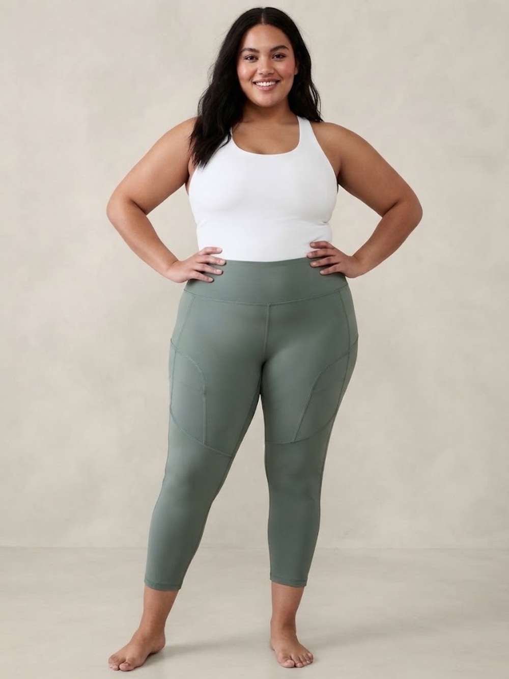 Old Navy Sage Green High-Waist Pocket Leggings - Women
